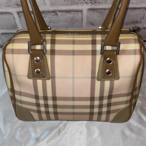 Burberry Pink Nova Check Satchel - Picture 3 of 16